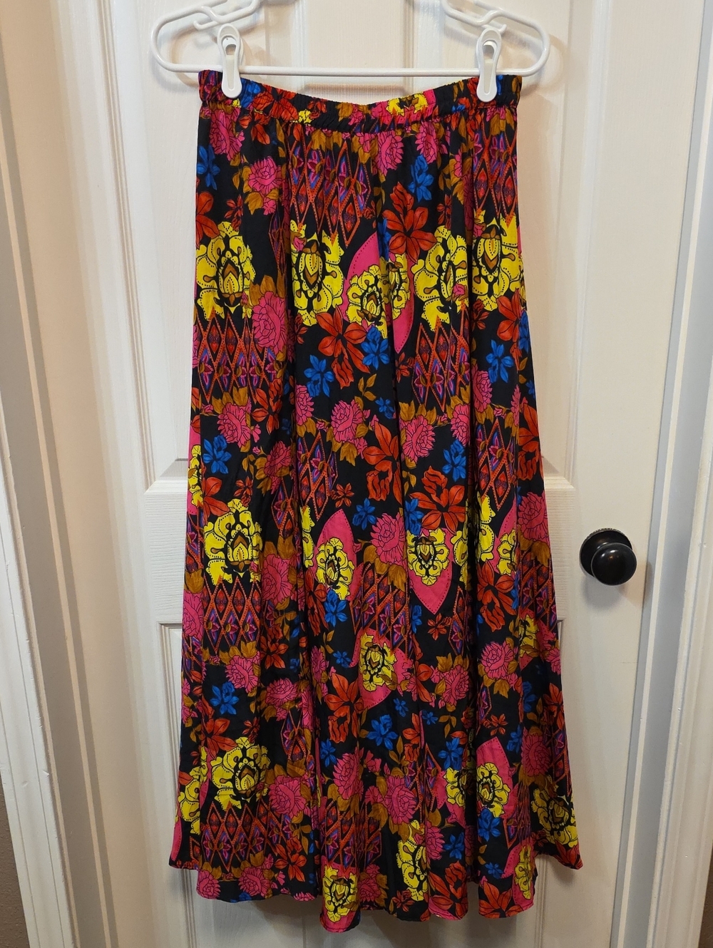 Christian Siriano Black Vibrant Floral Maxi Skirt